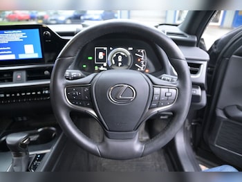 Used Lexus UX 2023 for sale - 76821130: Photo