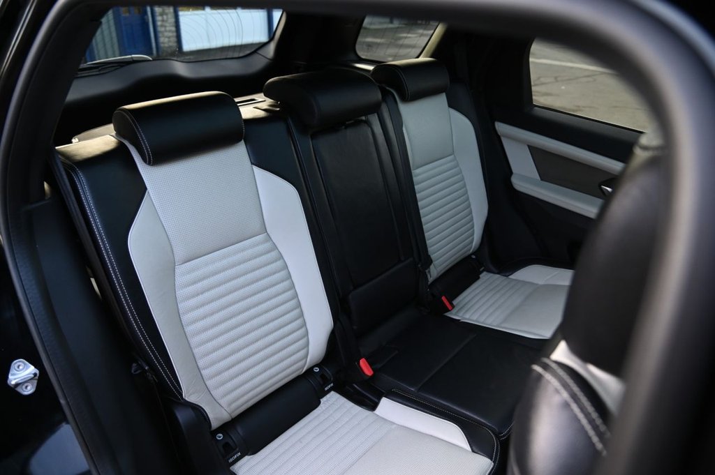 Used Land Rover Discovery Sport 2020 for sale - 77621204: Photo 32