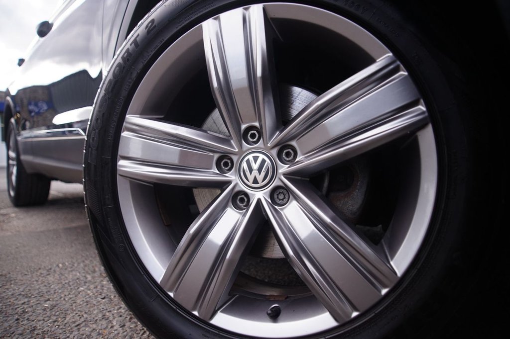 Used Volkswagen Tiguan 2019 for sale - 76048237: Photo 35