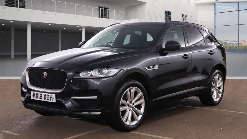 Used Jaguar F-Pace 2018 for sale - 76655245: Photo 4