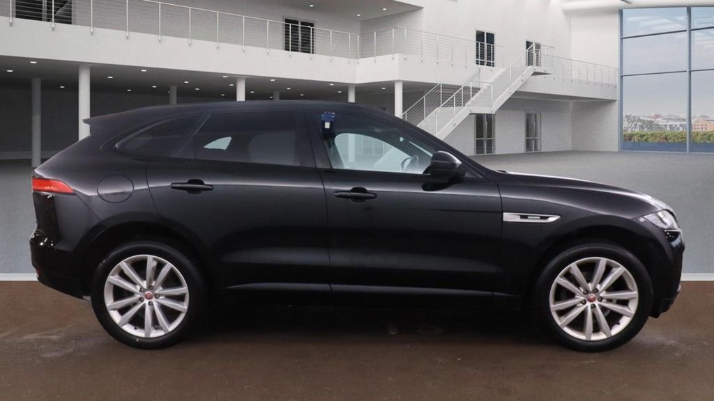 Used Jaguar F-Pace 2018 for sale - 76655245: Photo 5