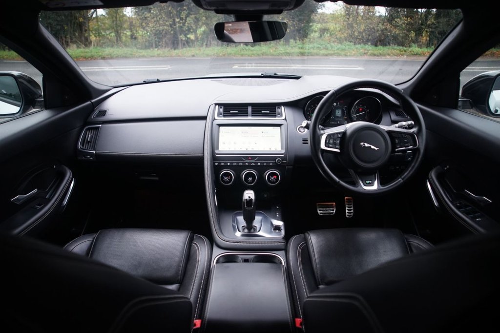 Used Jaguar E-Pace 2019 for sale - 76386323: Photo 17