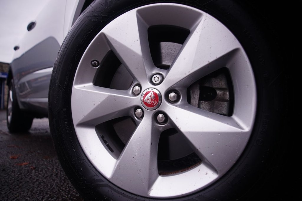 Used Jaguar E-Pace 2019 for sale - 76386323: Photo 38