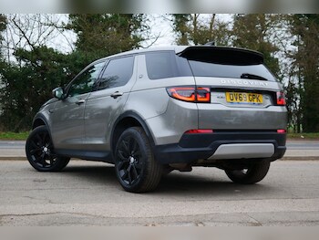 Used Land Rover Discovery Sport 2019 for sale - 77849653: Photo