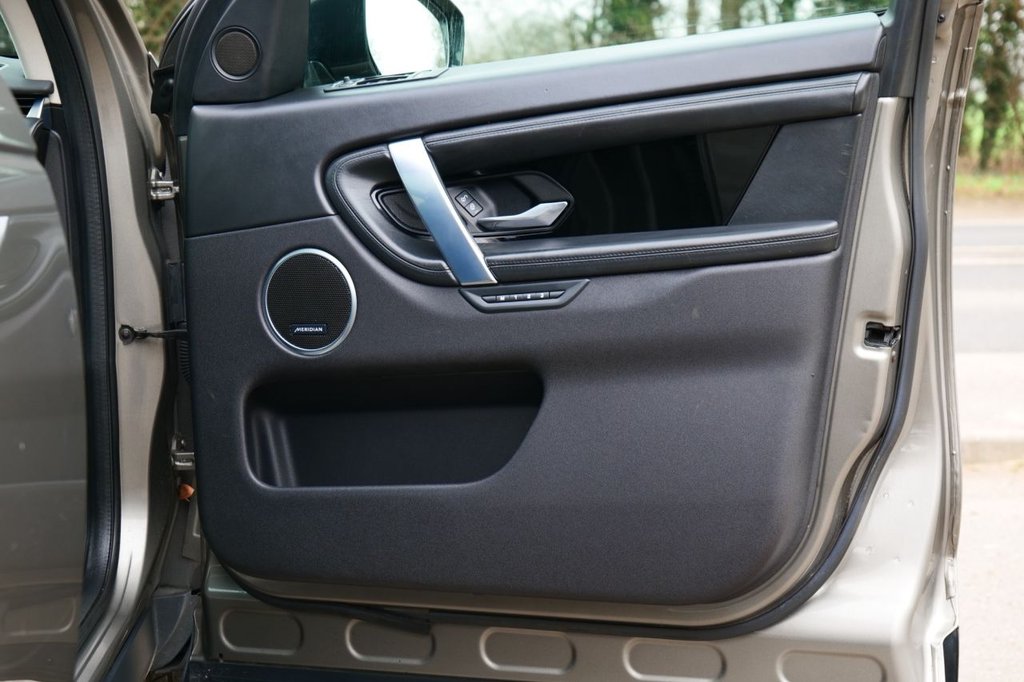 Used Land Rover Discovery Sport 2019 for sale - 77849653: Photo 32