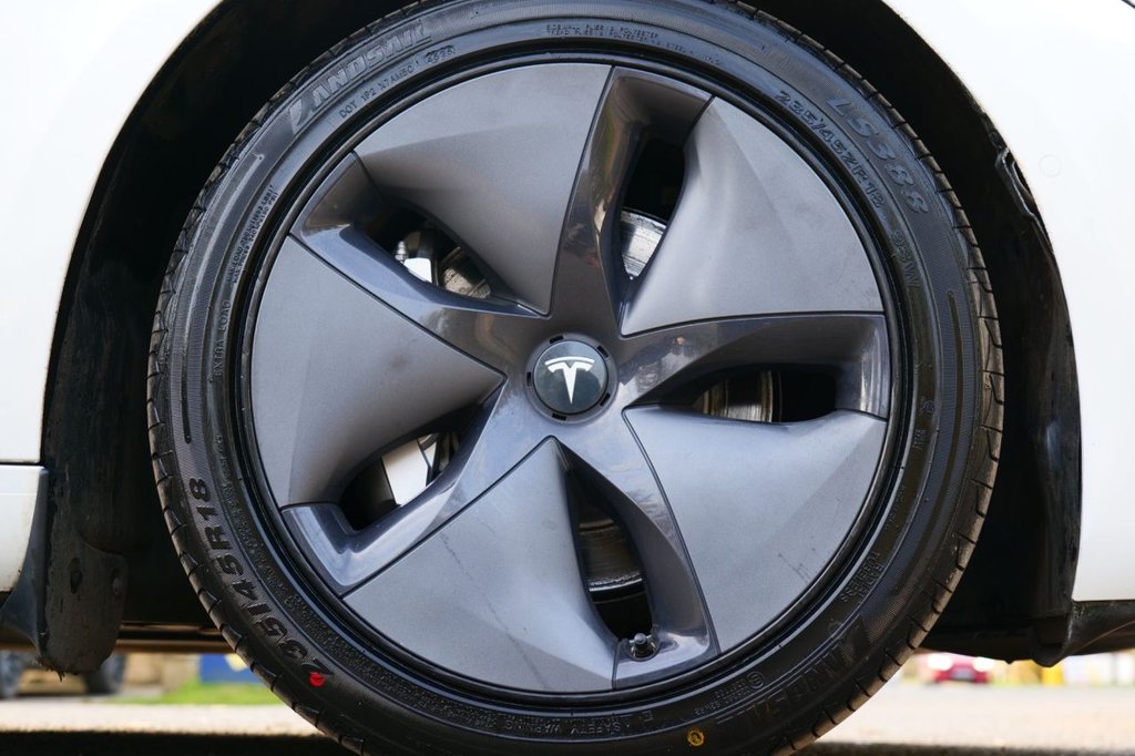 Used Tesla Model 3 2021 for sale - 78082470: Photo 32