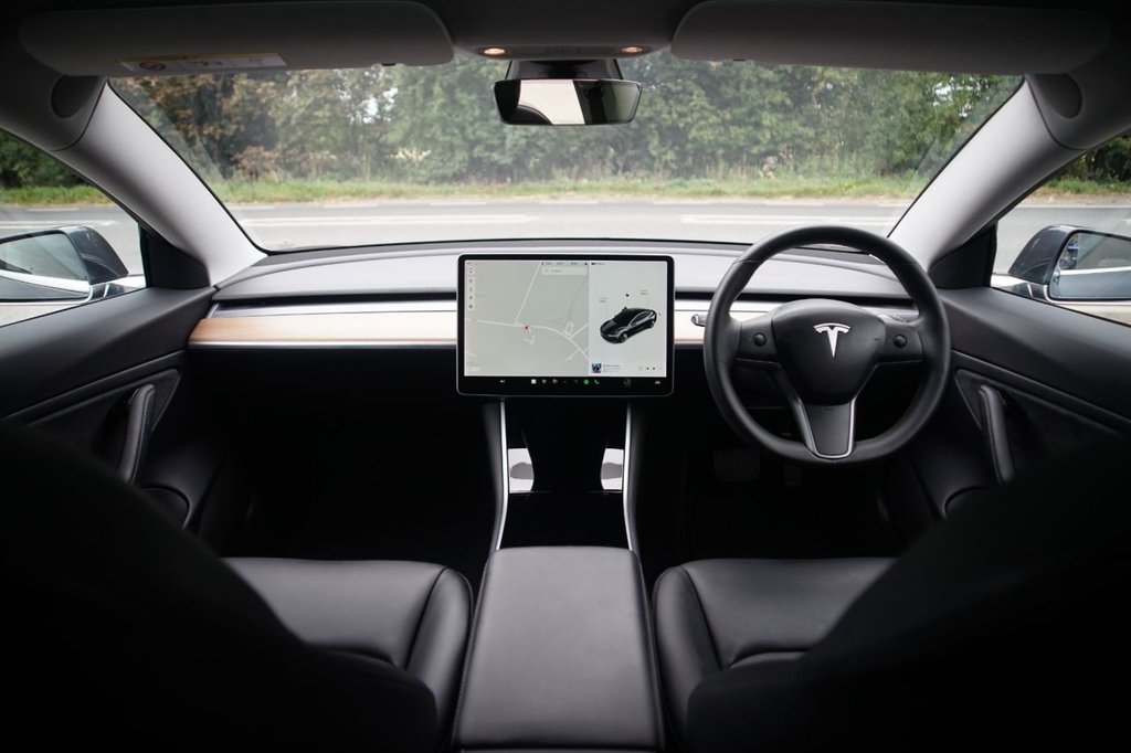 Used Tesla Model 3 2020 for sale - 76470027: Photo 3