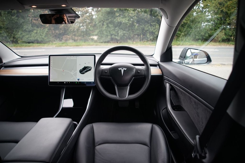 Used Tesla Model 3 2020 for sale - 76470027: Photo 9