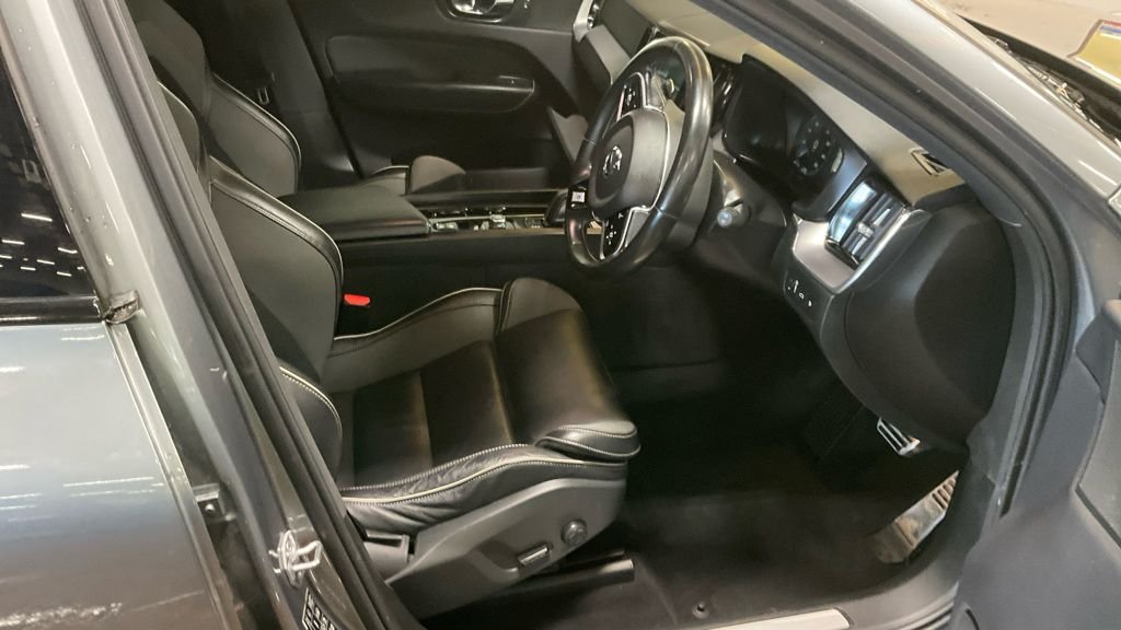 Used Volvo XC60 2019 for sale - 78044884: Photo 14