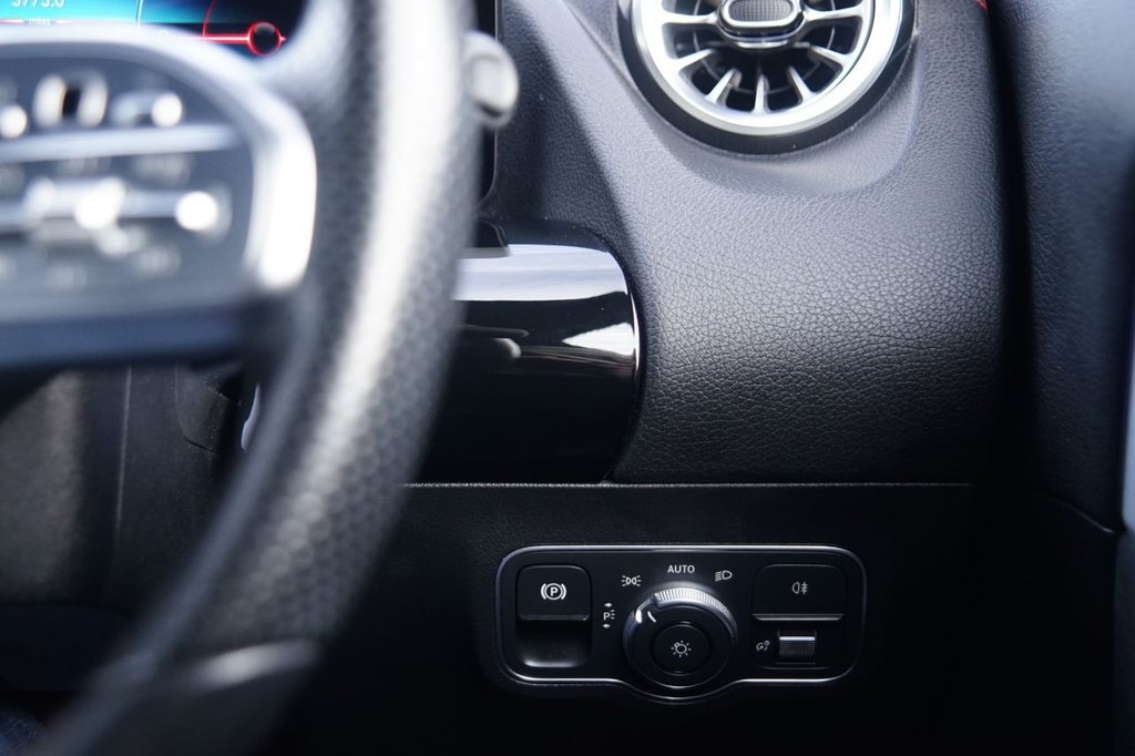 Used Mercedes-Benz EQA 2022 for sale - 76132960: Photo 15