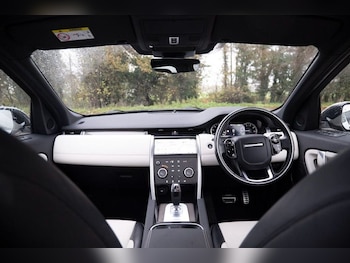 Used Land Rover Discovery Sport 2020 for sale - 79233748: Photo