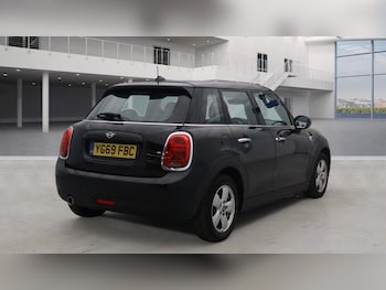Used MINI Hatch 2019 for sale - 76132963: Photo 2