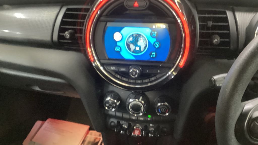 Used MINI Hatch 2019 for sale - 76132963: Photo 8