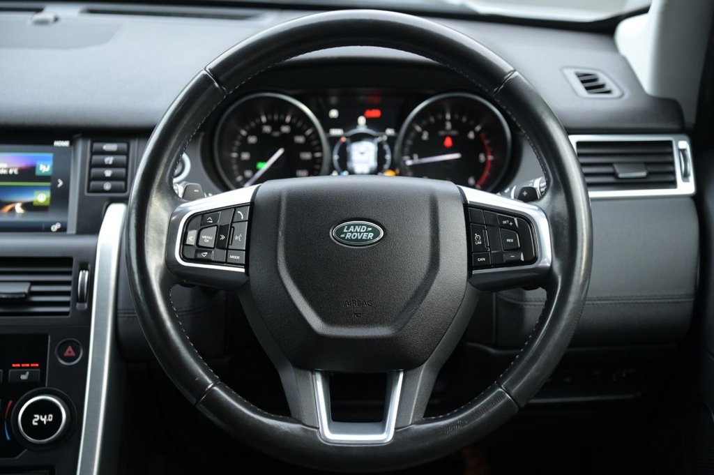 Used Land Rover Discovery Sport 2018 for sale - 76848401: Photo 11