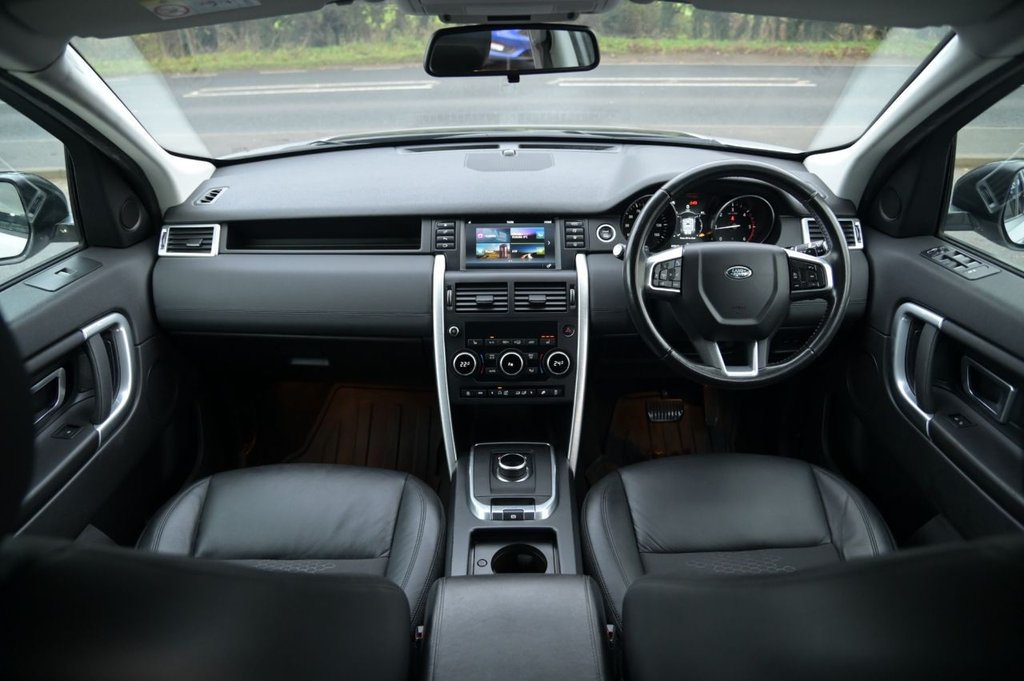 Used Land Rover Discovery Sport 2018 for sale - 76848401: Photo 17