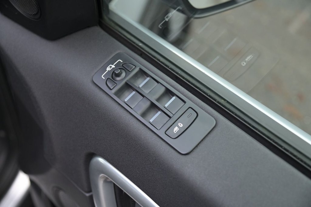 Used Land Rover Discovery Sport 2018 for sale - 76848401: Photo 27