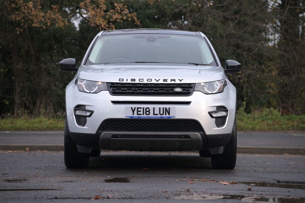 Used Land Rover Discovery Sport 2018 for sale - 76848401: Photo 4