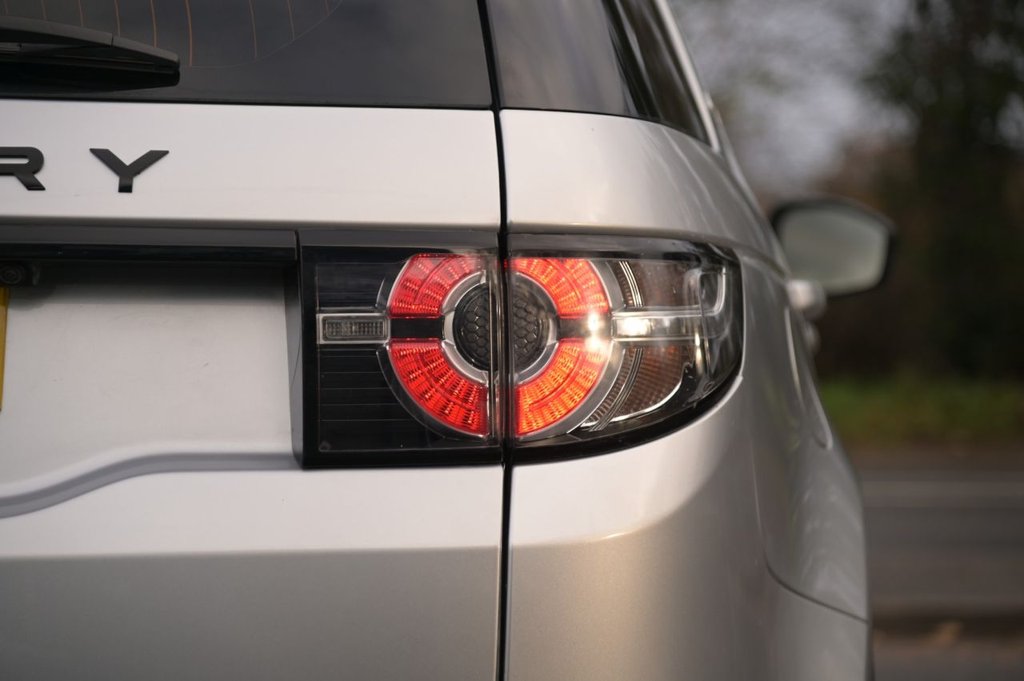 Used Land Rover Discovery Sport 2018 for sale - 76848401: Photo 46