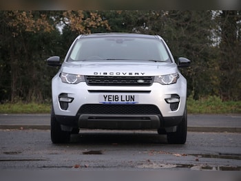 Used Land Rover Discovery Sport 2018 for sale - 76848401: Photo