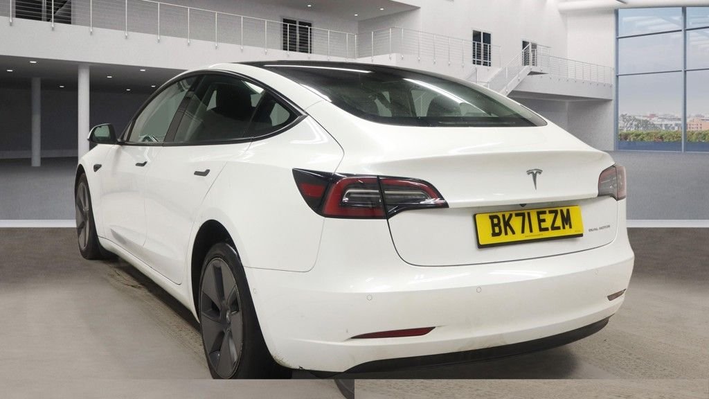 Used Tesla Model 3 2021 for sale - 77288330: Photo 3