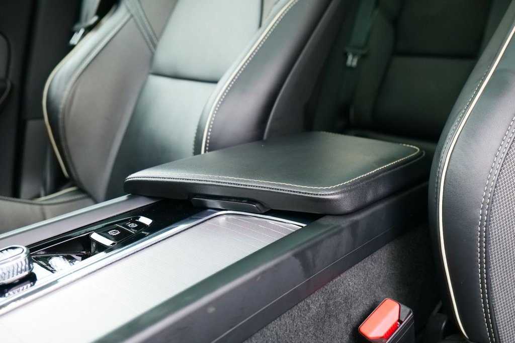 Used Volvo XC60 2020 for sale - 77820590: Photo 25