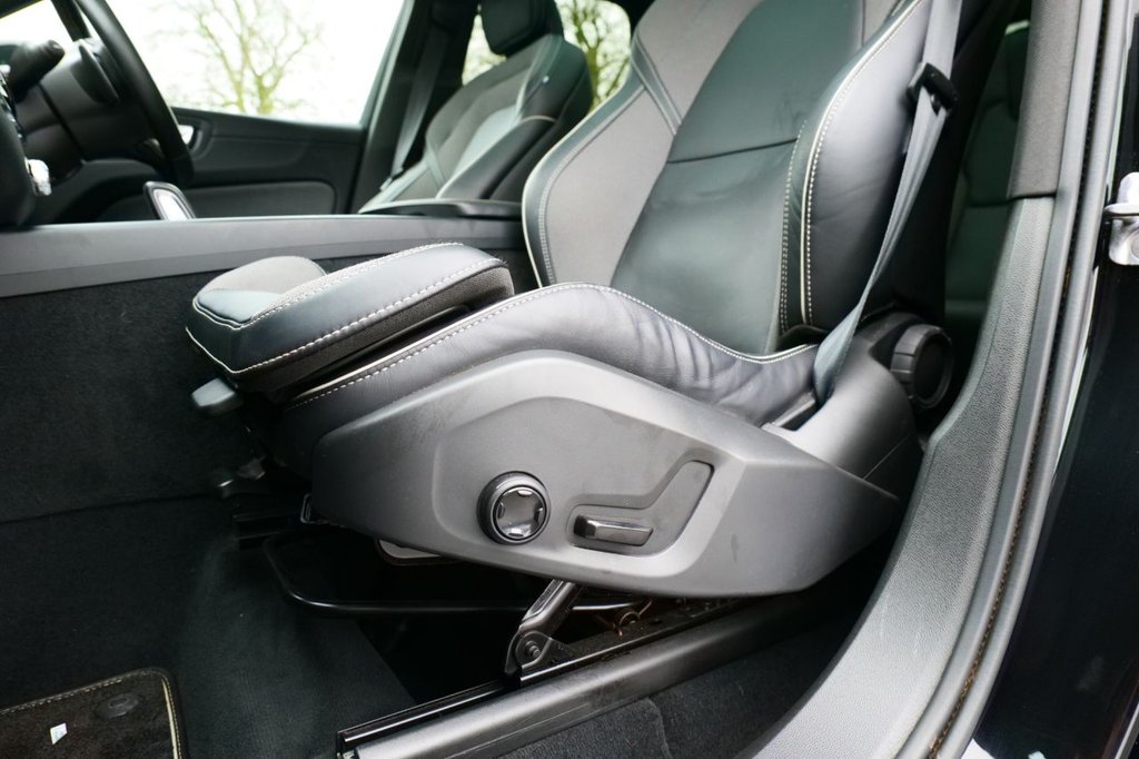 Used Volvo XC60 2020 for sale - 77820590: Photo 28