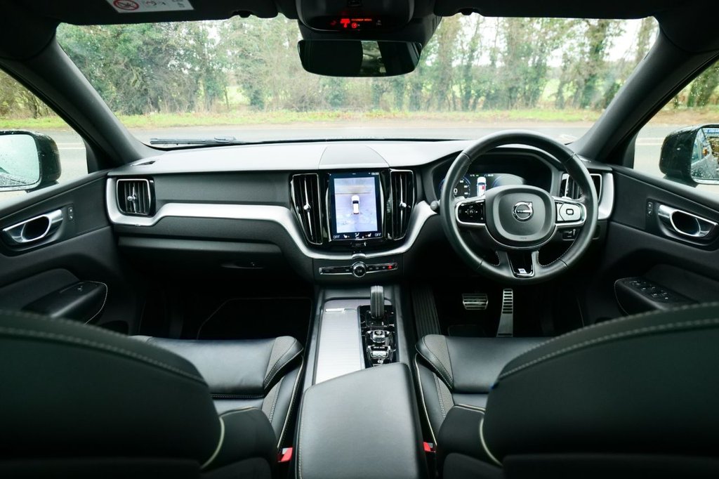 Used Volvo XC60 2020 for sale - 77820590: Photo 3