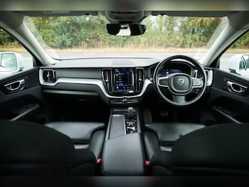 Used Volvo XC60 2021 for sale - 79619177: Photo