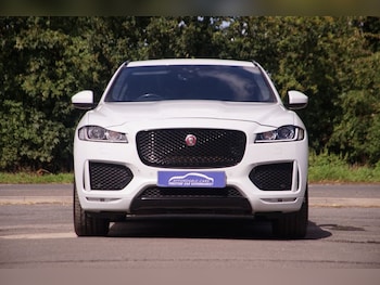 Used Jaguar F-Pace 2020 for sale - 75573344: Photo