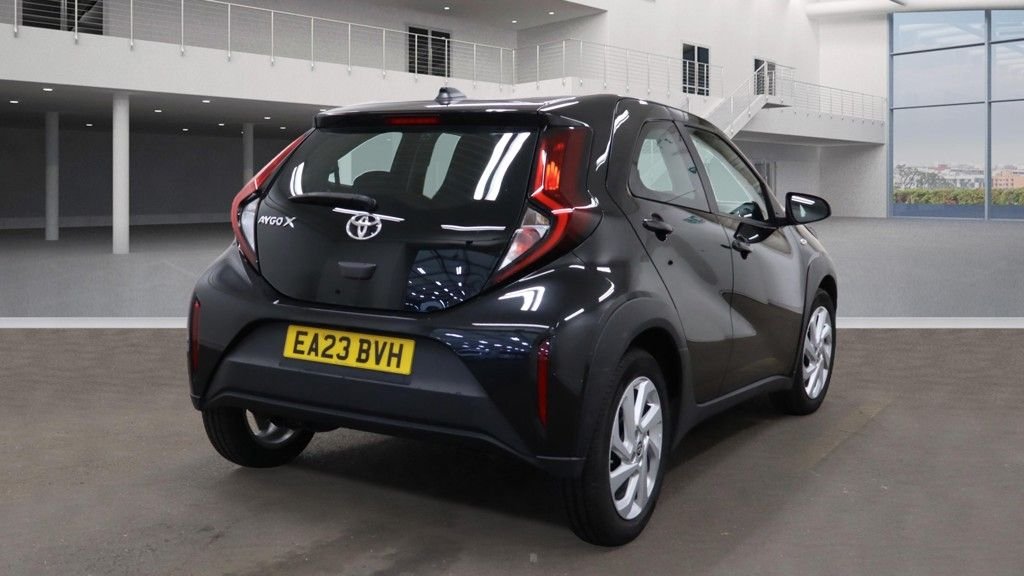 Used Toyota Aygo X 2023 for sale - 76163379: Photo 2