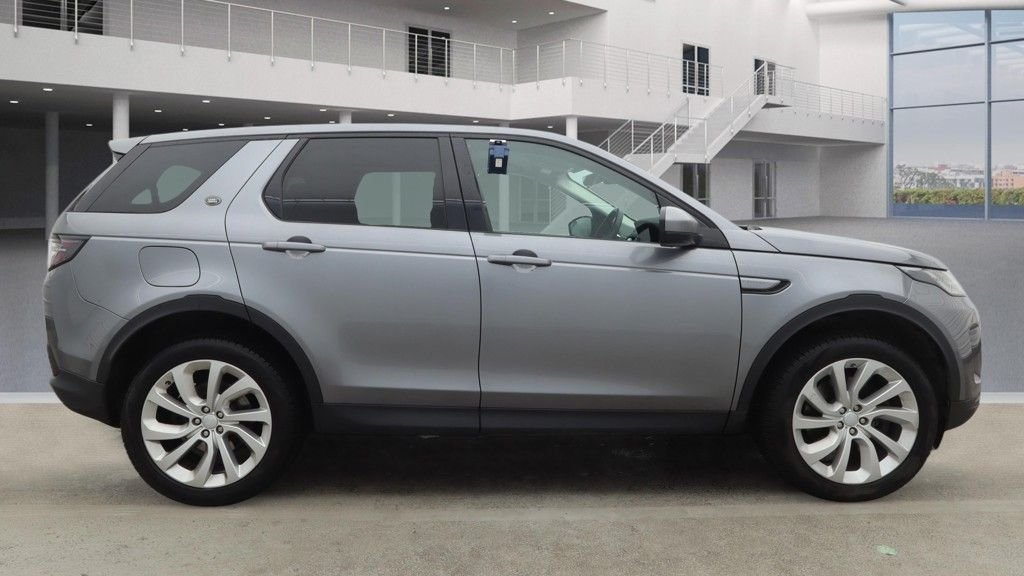 Used Land Rover Discovery Sport 2019 for sale - 77122158: Photo 5