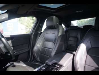 Used Jaguar XF 2016 for sale - 75384111: Photo
