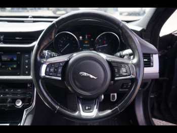 Used Jaguar XF 2016 for sale - 75384111: Photo