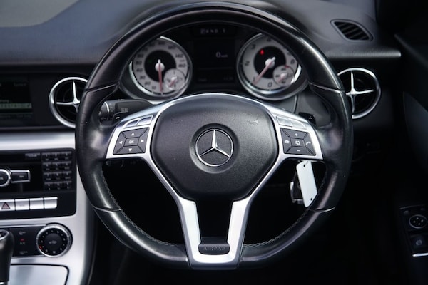 Used Mercedes-Benz SLK 2014 for sale - 75619240: Photo 10