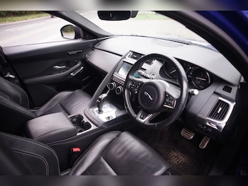Used Jaguar E-Pace 2018 for sale - 75397315: Photo