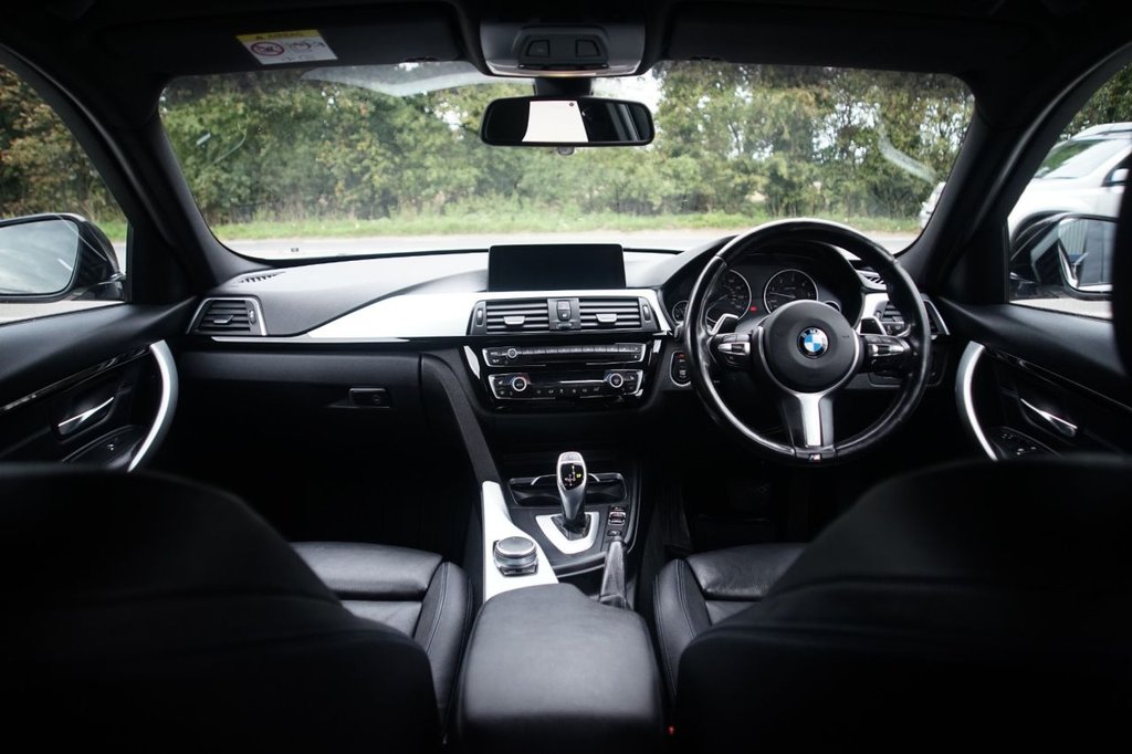 Used BMW 3 Series 2017 for sale - 76323108: Photo 3