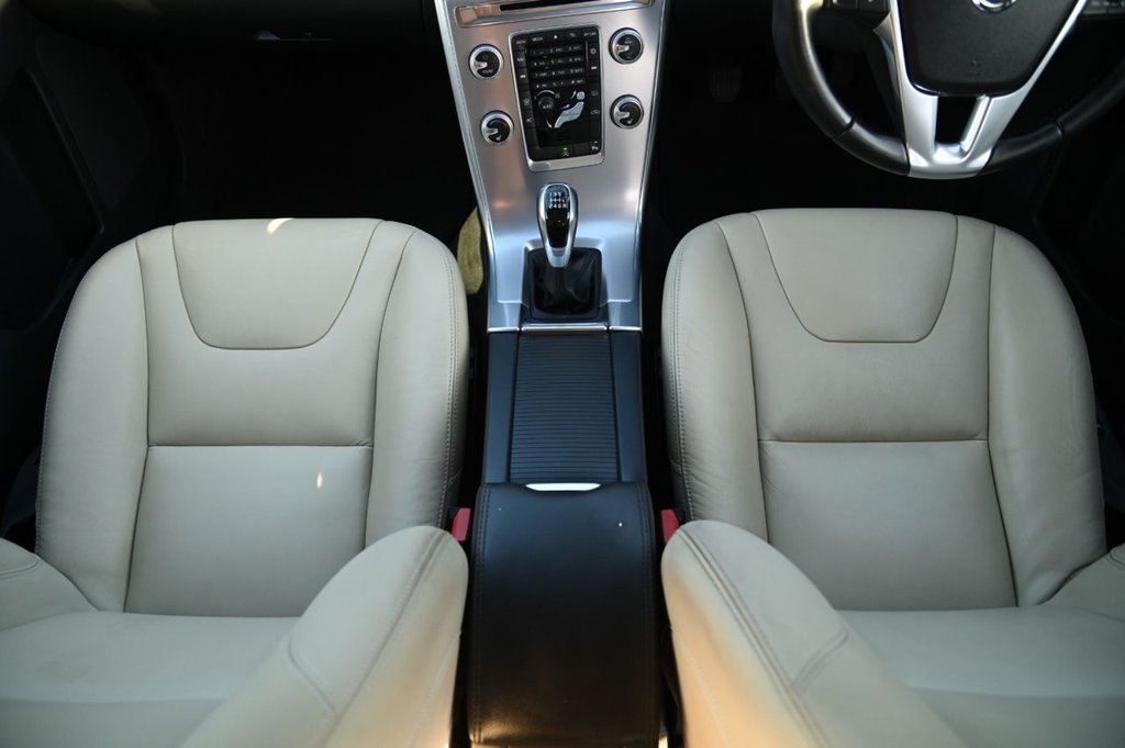 Used Volvo XC60 2016 for sale - 77262940: Photo 22