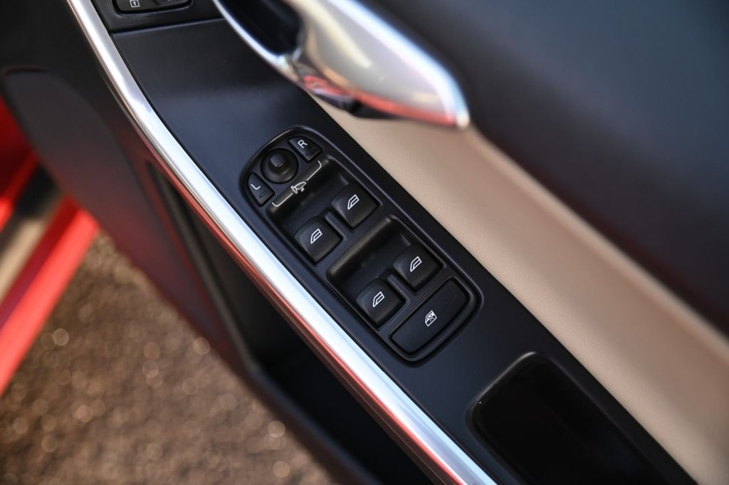 Used Volvo XC60 2016 for sale - 77262940: Photo 29