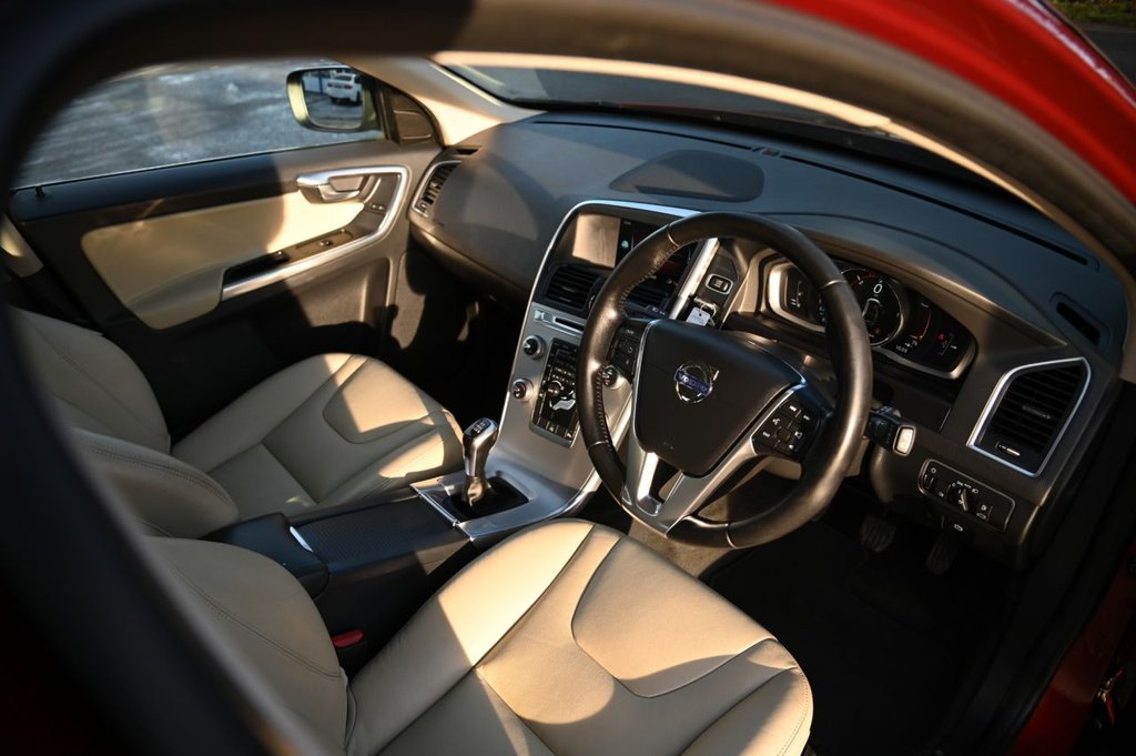 Used Volvo XC60 2016 for sale - 77262940: Photo 31