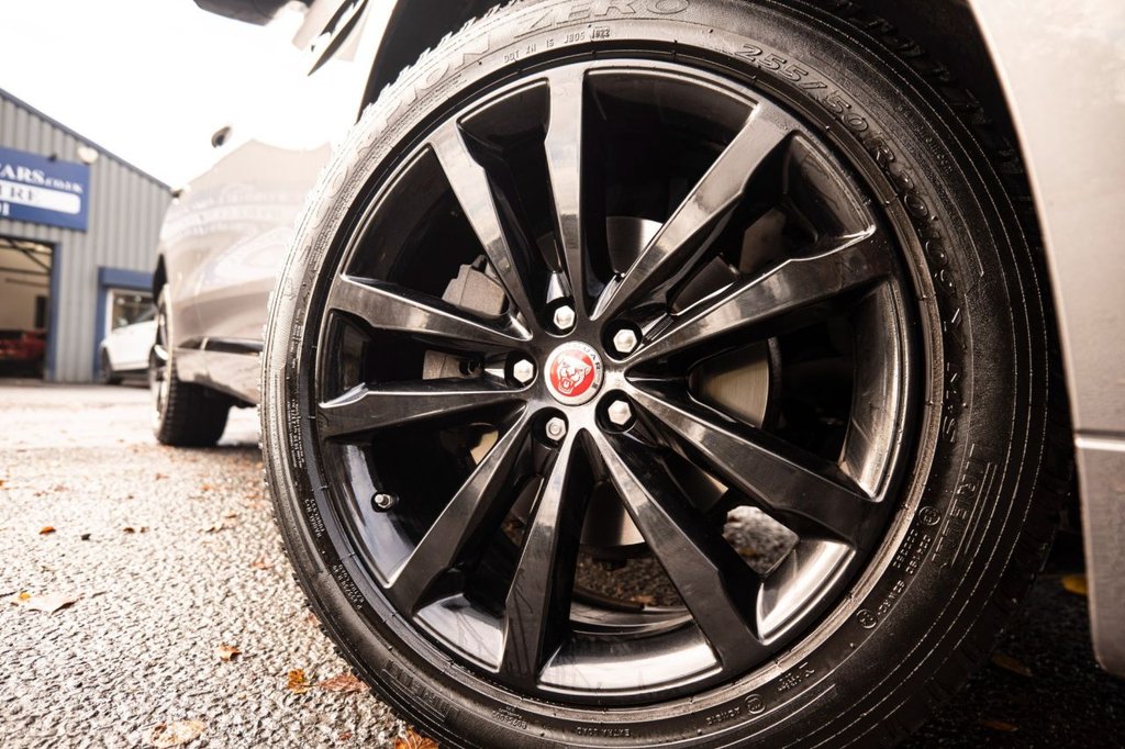 Used Jaguar F-Pace 2020 for sale - 76429826: Photo 29