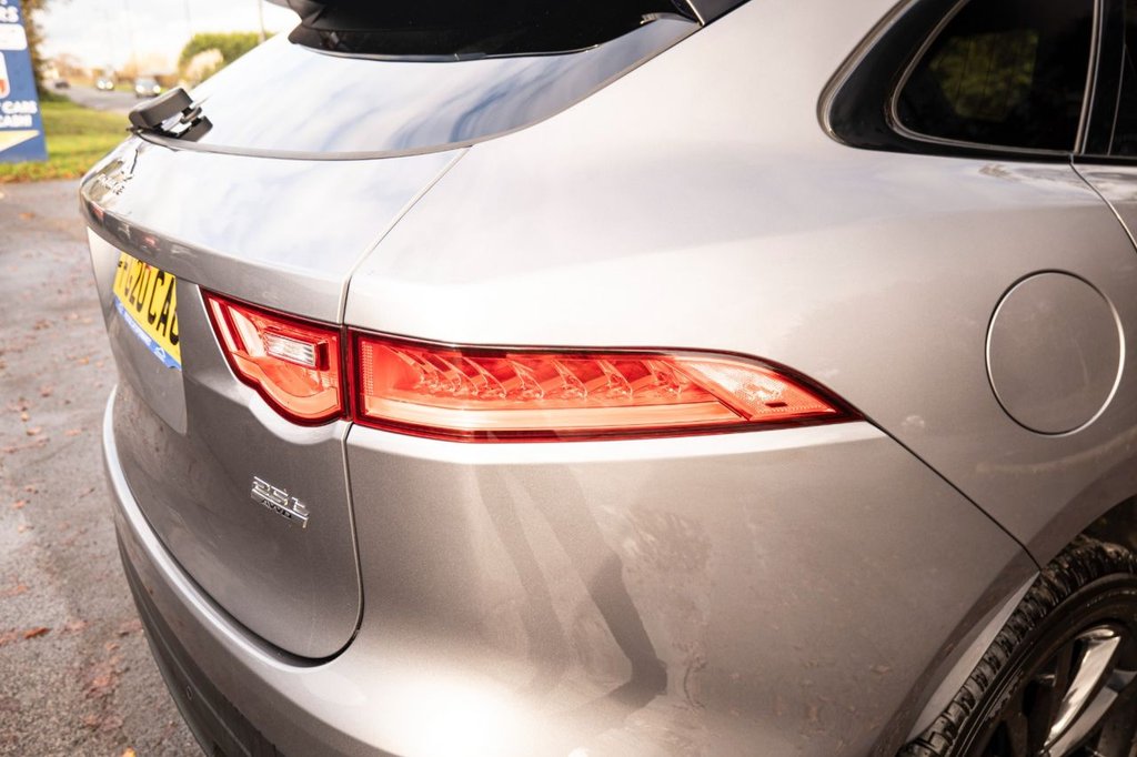 Used Jaguar F-Pace 2020 for sale - 76429826: Photo 35