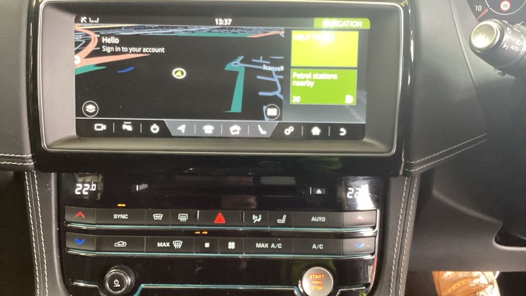 Used Jaguar F-Pace 2020 for sale - 76429826: Photo 8