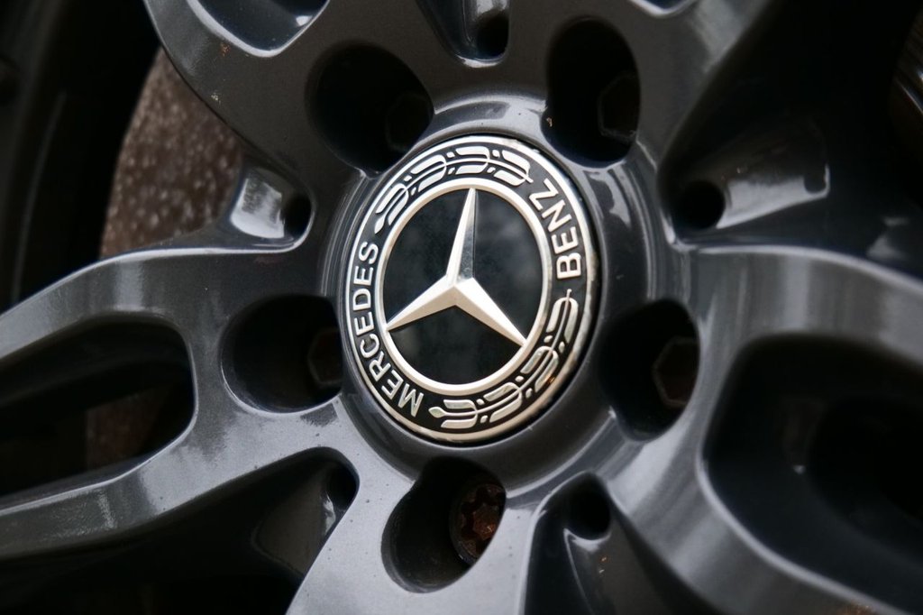 Used Mercedes-Benz E Class 2018 for sale - 77288088: Photo 40