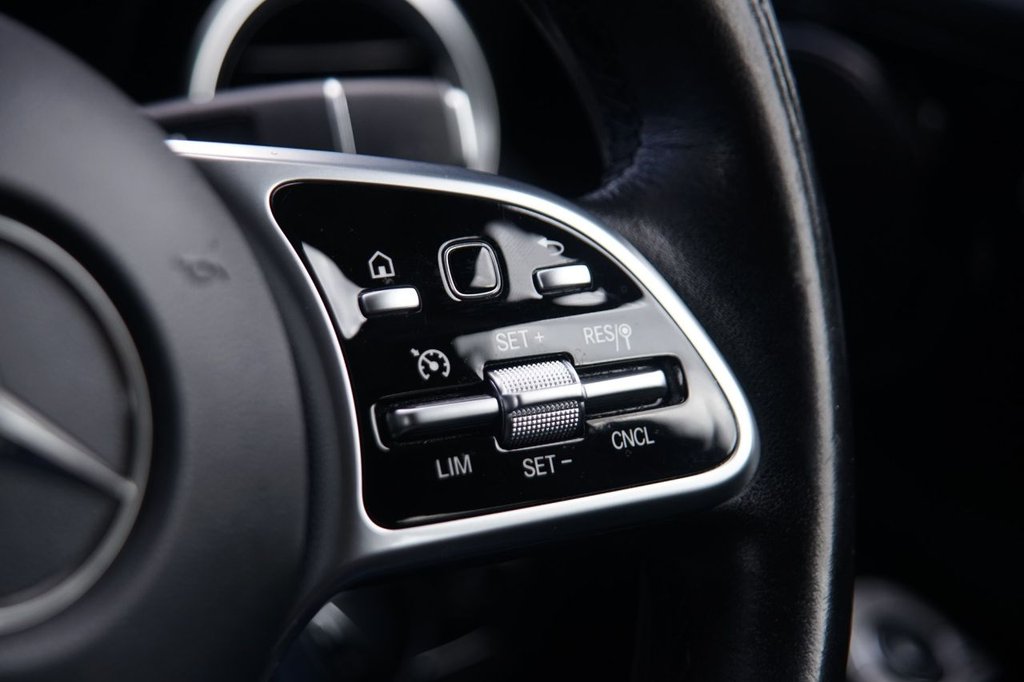 Used Mercedes-Benz GLC 2019 for sale - 76604529: Photo 12