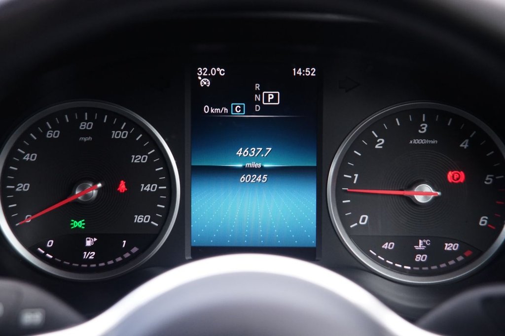 Used Mercedes-Benz GLC 2019 for sale - 76604529: Photo 14