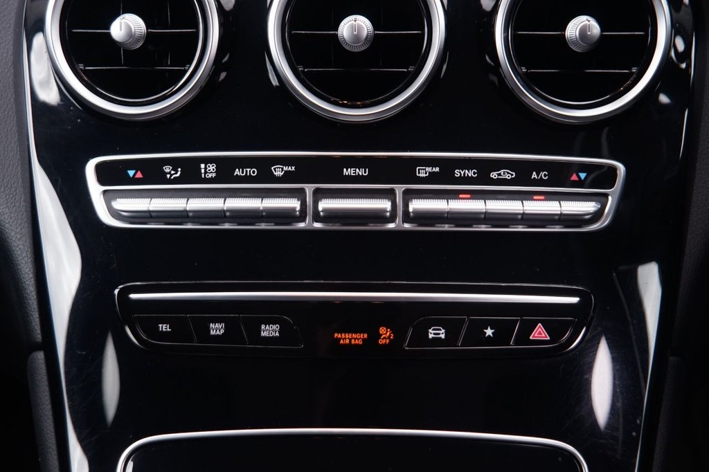 Used Mercedes-Benz GLC 2019 for sale - 76604529: Photo 18