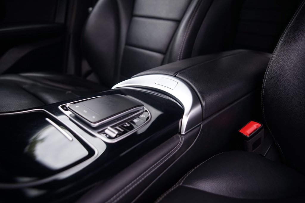 Used Mercedes-Benz GLC 2019 for sale - 76604529: Photo 22