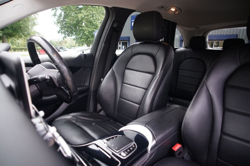 Used Mercedes-Benz GLC 2019 for sale - 76604529: Photo 23