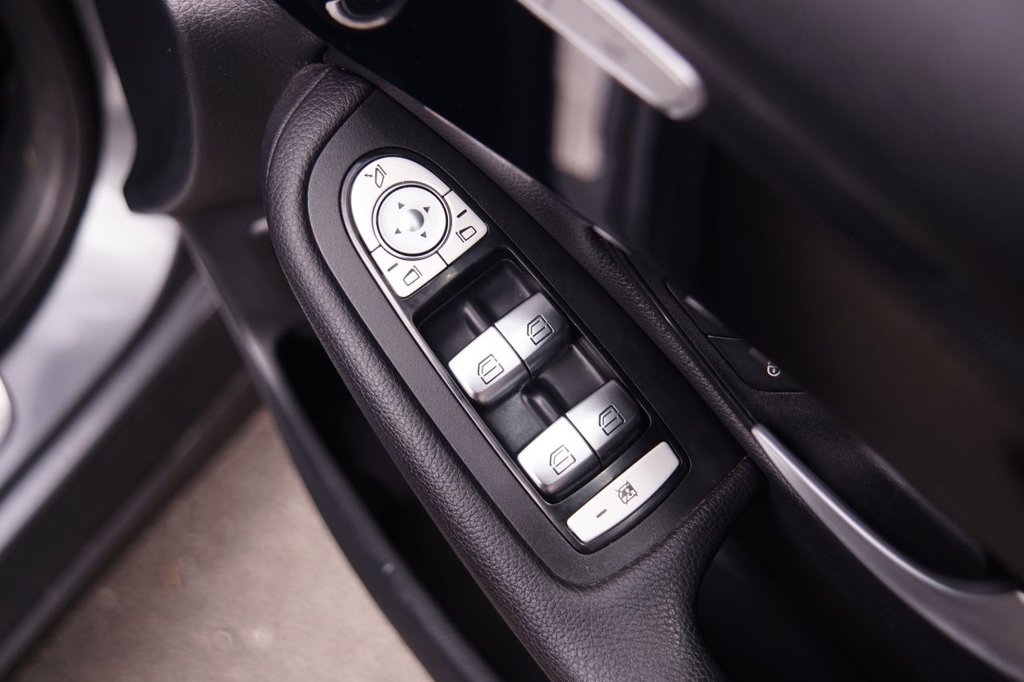 Used Mercedes-Benz GLC 2019 for sale - 76604529: Photo 26