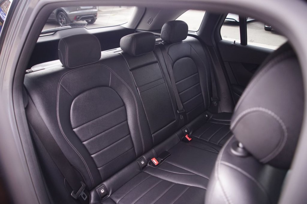 Used Mercedes-Benz GLC 2019 for sale - 76604529: Photo 30